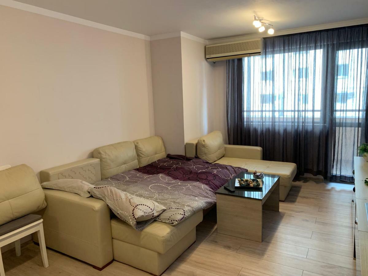 Хепи Апартмънтс Plovdiv Exteriör bild